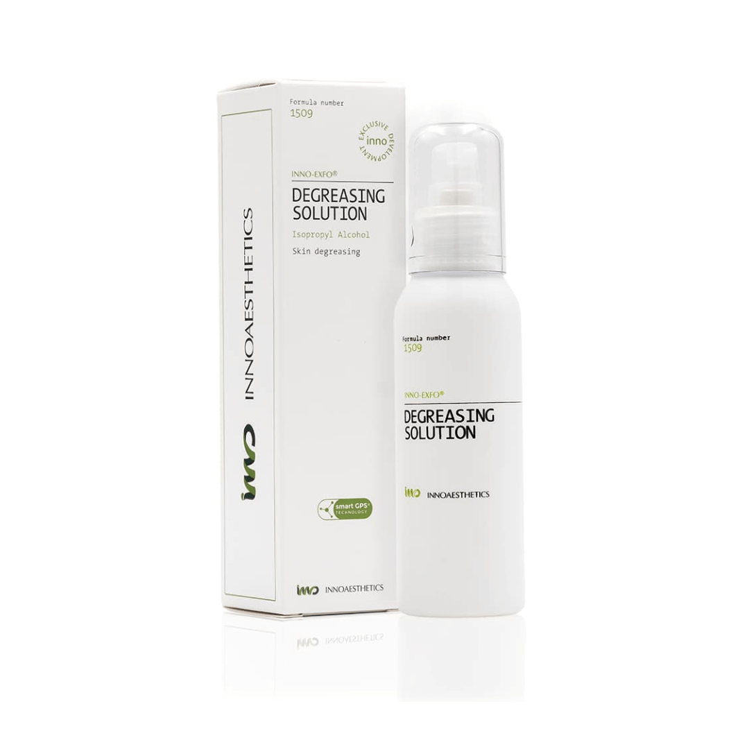 Innoaesthetics INNO-EXFO Degreasing Solution 100ML bottle and box, pre-peel cleanser that removes sebum and prepares skin for treatments, white packaging with green accents.